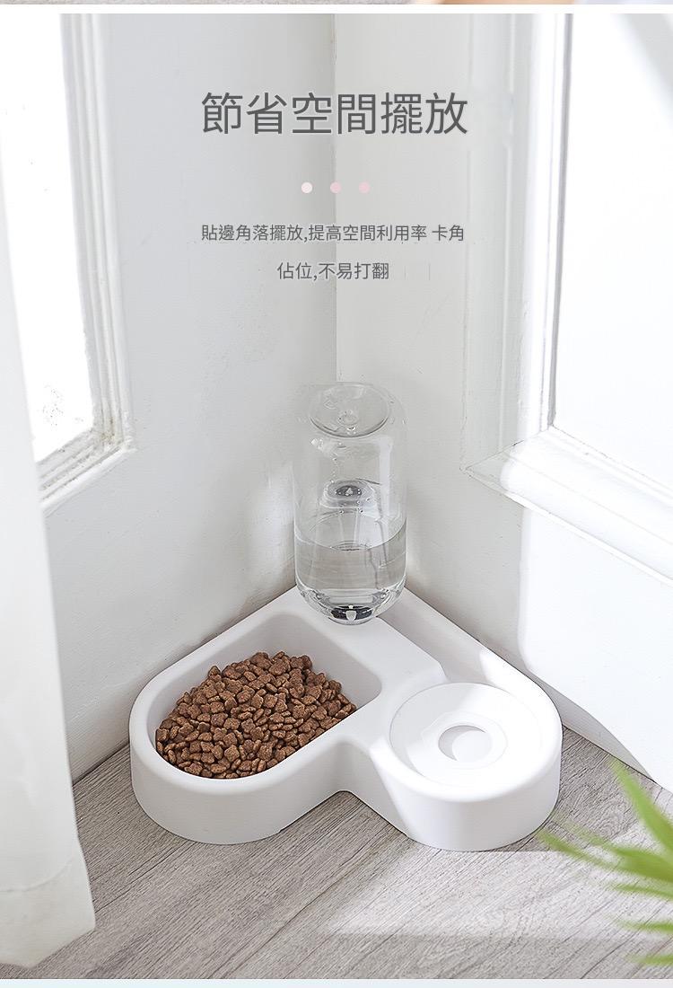 牆面轉角心形寵物碗