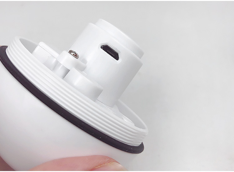 智慧型自動變向LED發光滾動球（USB充電）